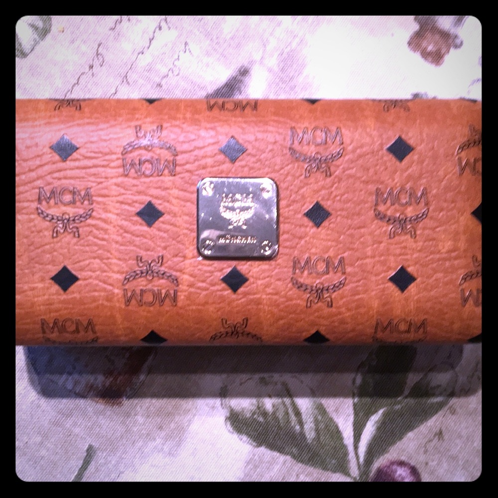 MCM hard case